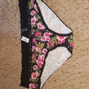 NWT Torrid Size 3 Floral Hipster Panties